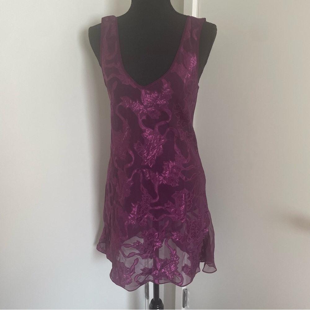 VTG VICTORIA'S SECRET Semi-Sheer Floral Burnout‎ Slip Dress Chemise Sz S Purple